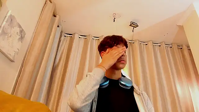 Ethan_qop webcam