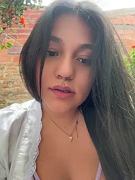 Emily_Gomezz webcam