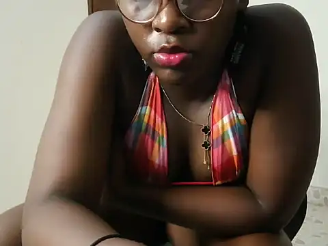GoldenZuri webcam