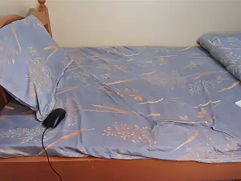 Luna_en_Gee webcam