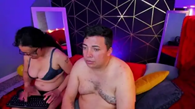 Saritaa_28 webcam