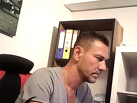 mastercharisma35 webcam
