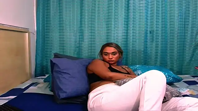 sexyindianchic webcam