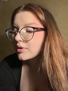 TrishaMoons webcam