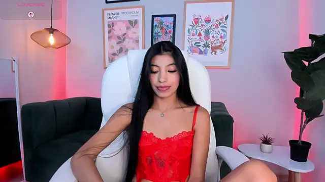 Tiffany_Low webcam