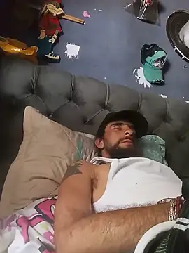 hairy_mannn webcam