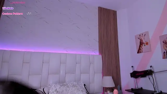isabella_whiithe webcam