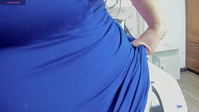 JadeBellee webcam
