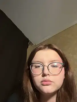 TrishaMoons webcam