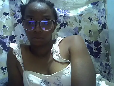 ElianeHot webcam