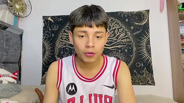 Bldavioro45 - Male webcam sex chat