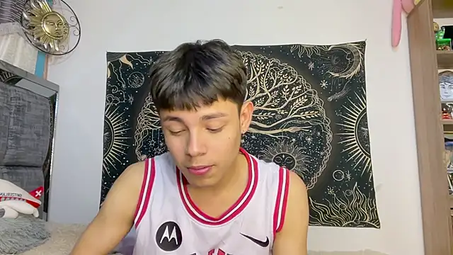 Bldavioro45 - Male webcam sex chat