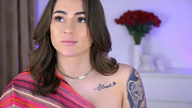 AishaSins webcam