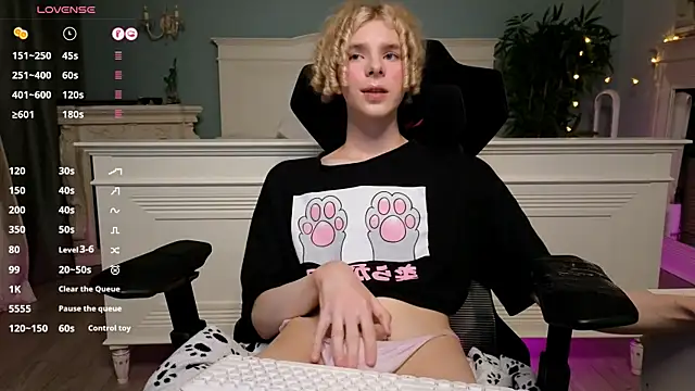 Kudi_Minnt webcam