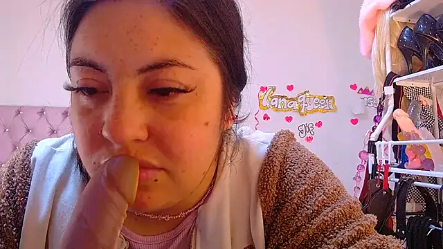 lanaqueen699 webcam