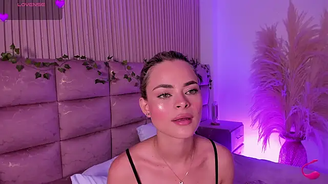 HannaRhodes webcam
