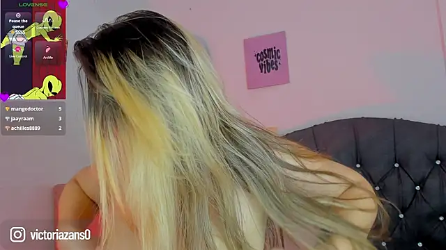 Vickyallien webcam