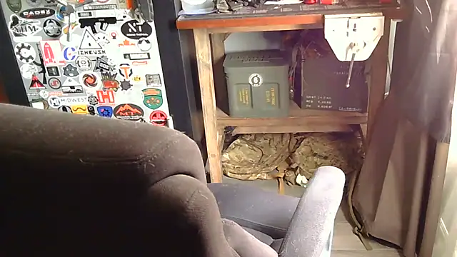 DILLIGAF_CANADA webcam