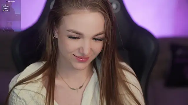Ella_054 webcam