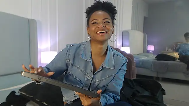 ChantalGarner webcam