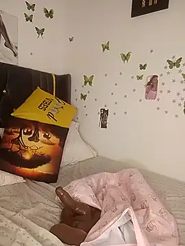 petiteebony254 webcam