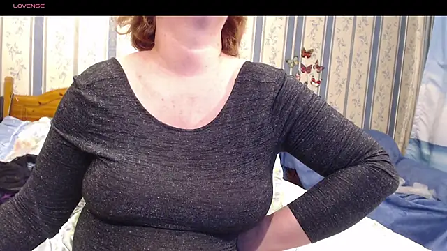 AMARILLIS live cam on StripChat