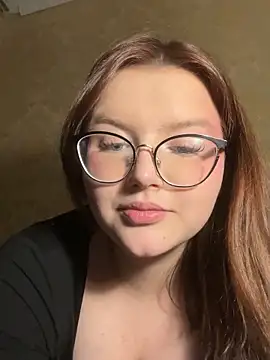 TrishaMoons webcam