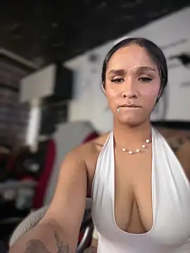 Isabella-Teen