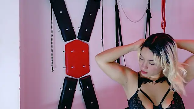 AliceandMax webcam