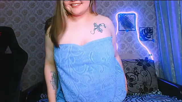 InLoveWithLife26 webcam