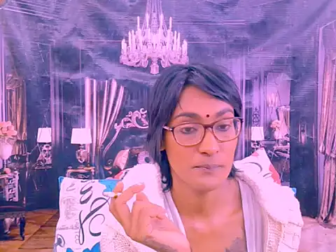IndianRebel4u2Luv webcam