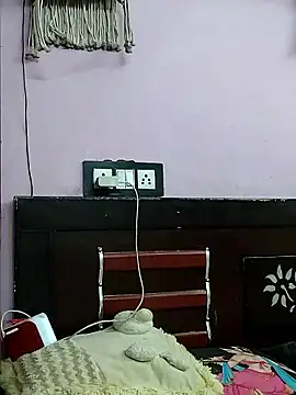 Jyoti-Love-143 webcam