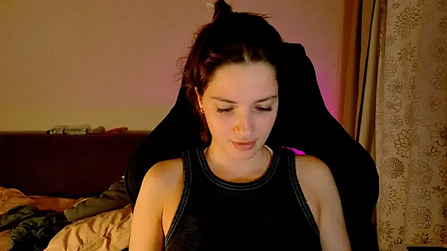 KiraVair webcam