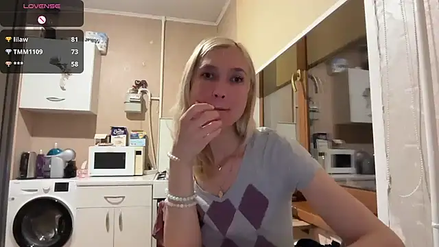 AngelJeni webcam