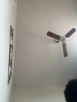 LorenzoBlack27 webcam