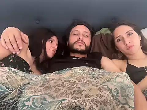 velvet_trinity webcam