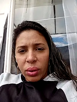 kiki_milu webcam
