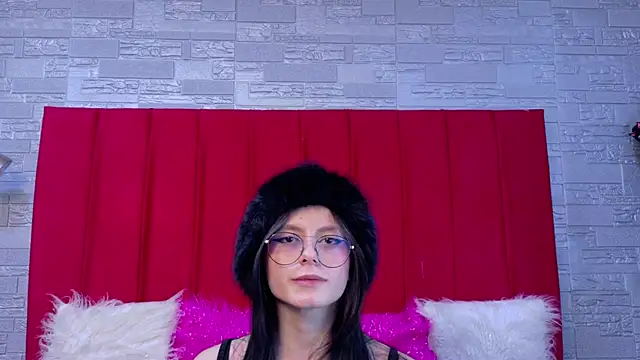 Naomimolie webcam