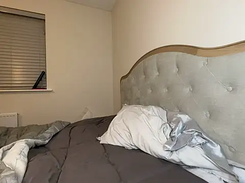 Lola_RaeX webcam