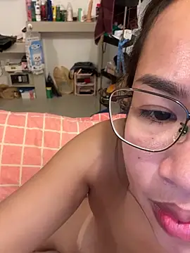Watch Ponthip live on EroticFlix - High definition streams