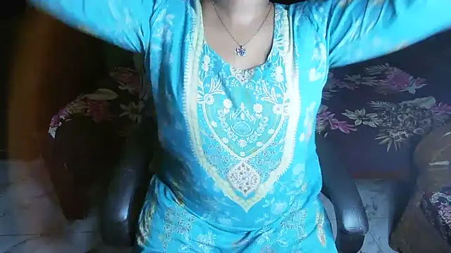 BengaliQueenStar webcam