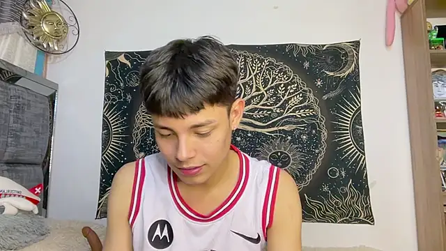 Bldavioro45 - Male webcam sex chat