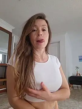 karina_warthon webcam