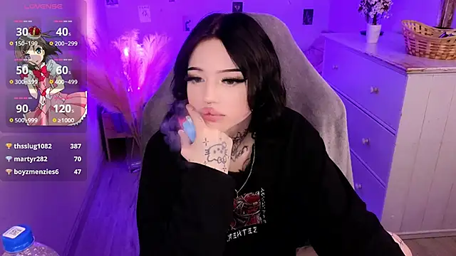 Emma_Kirks webcam