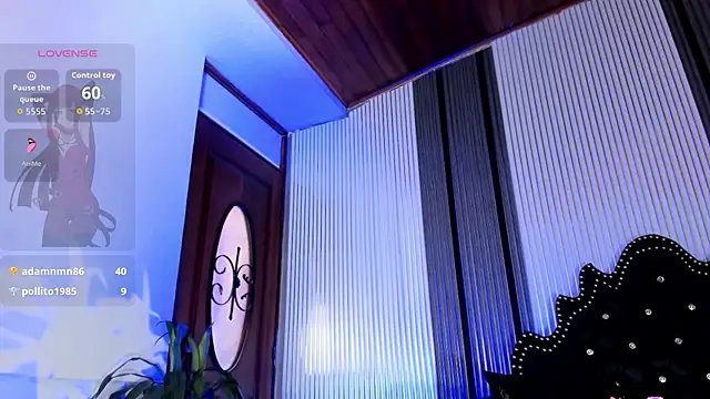 LunaVelour13 webcam