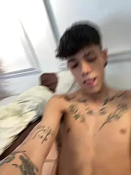 Tommy_valverde webcam
