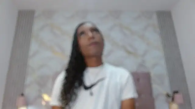 Mia_Hiills webcam