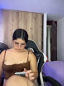 XXXAngella live cam on StripChat
