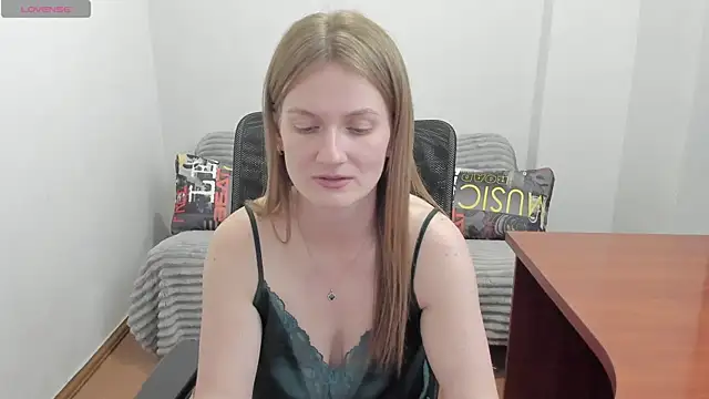 Alisha_Skyes webcam