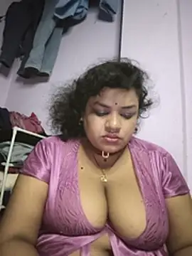 Deborbhavi222 webcam